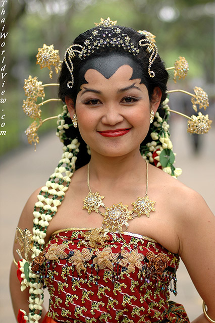 Indonesian lady - Causeway Bay