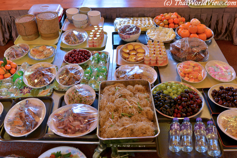 Food offering - Yuen Long
