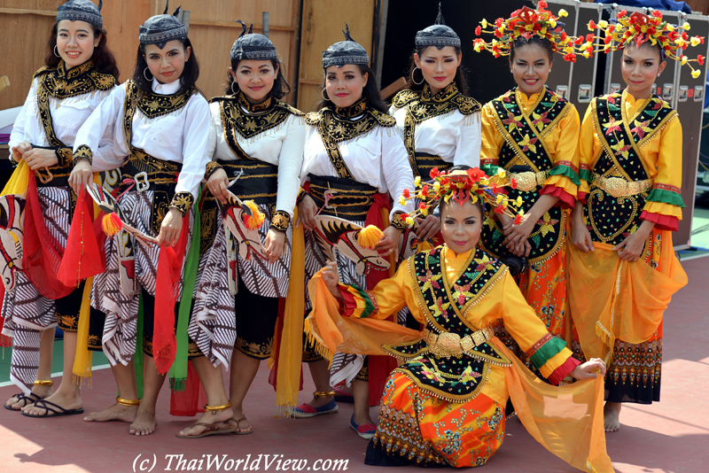 Indonesian dancers - Kowloon City