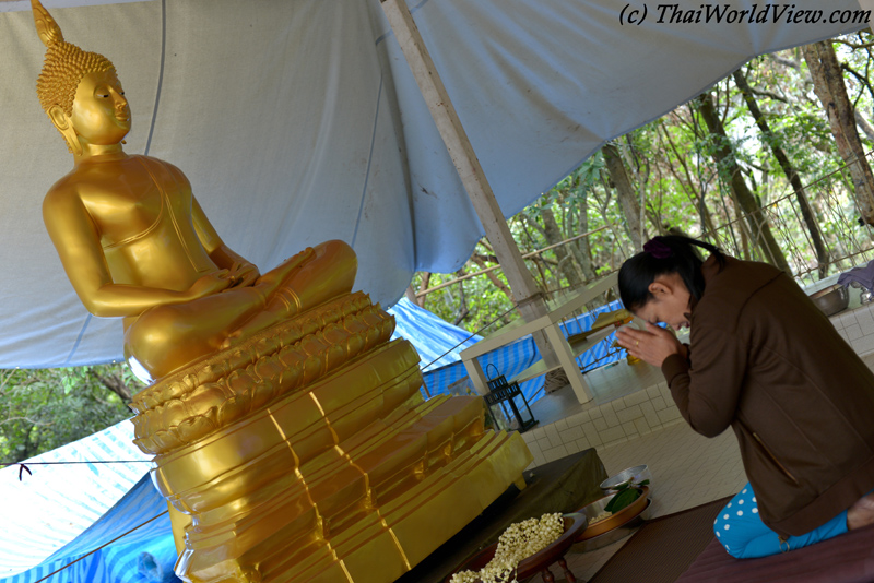 Thai lady - Sai Kung