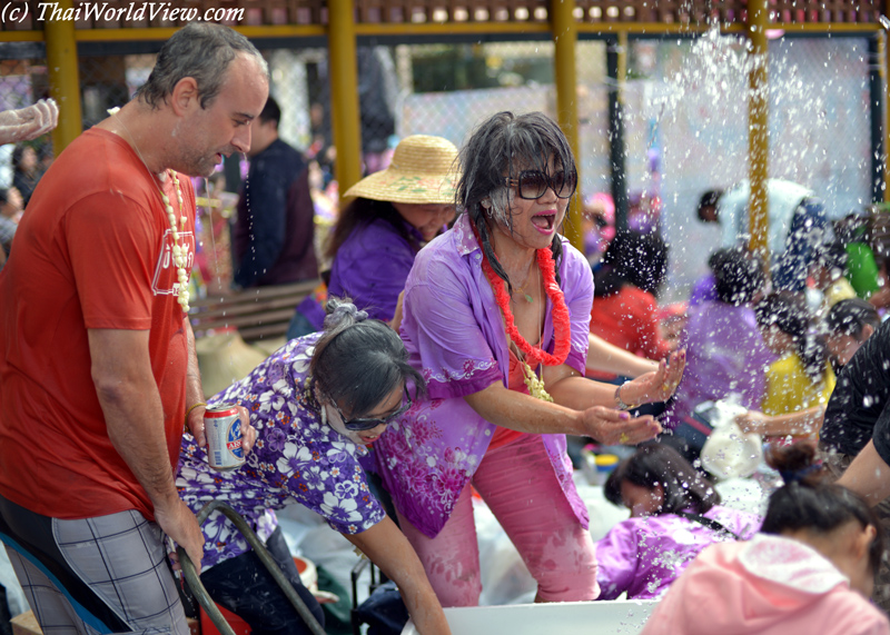 Splashing Water - Kowloon City