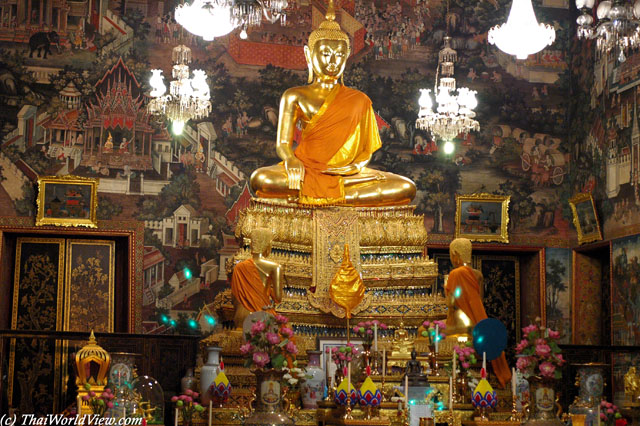 Buddha image - Wat Arun
