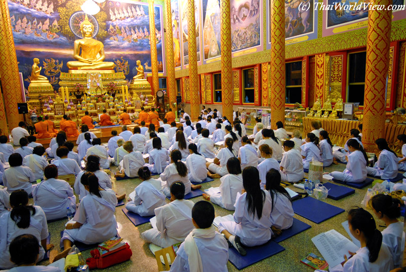 Evening Ceremony - Nakhon Pathom