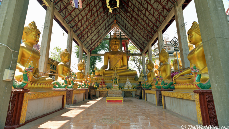Buddha statues - Ubon Ratchathani