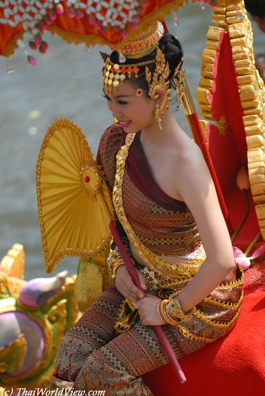 Beauty Queen - Bang Phli