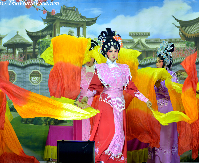Opera performer - Nakhon Pathom