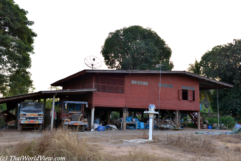 Wood house - Phichai District