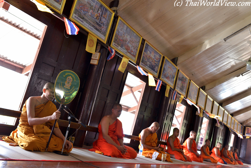 Monks - Nakhon Pathom