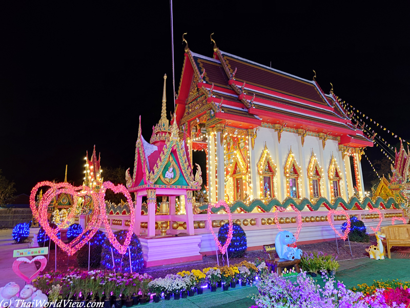 Temple - Wat Song Khon