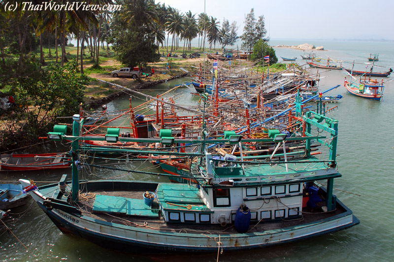 Fishermen boats - Bang Saphan