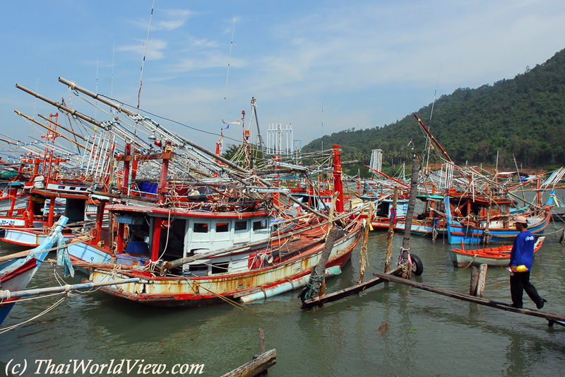 Fishermen boats - Bang Saphan