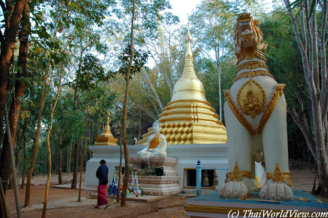 Mon temple - River Kwai