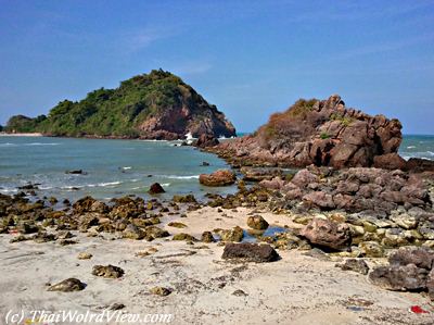 Aow Bo Thong Lang bay