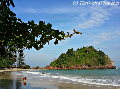 Aow Bo Thong Lang bay