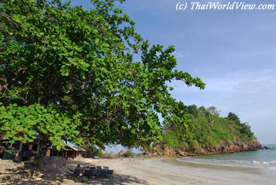 Aow Bo Thong Lang bay